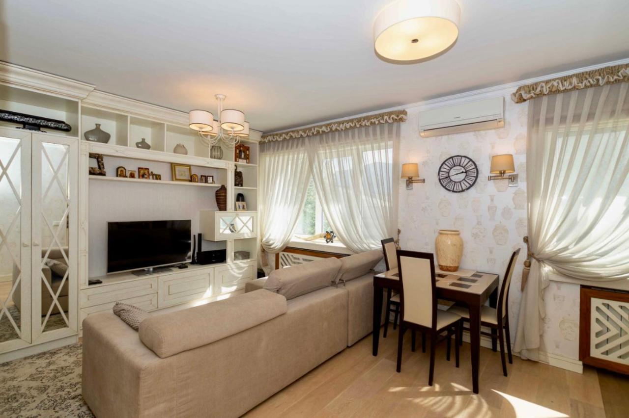 Cozy Studio Apartment In The Center Of Riga Exteriör bild
