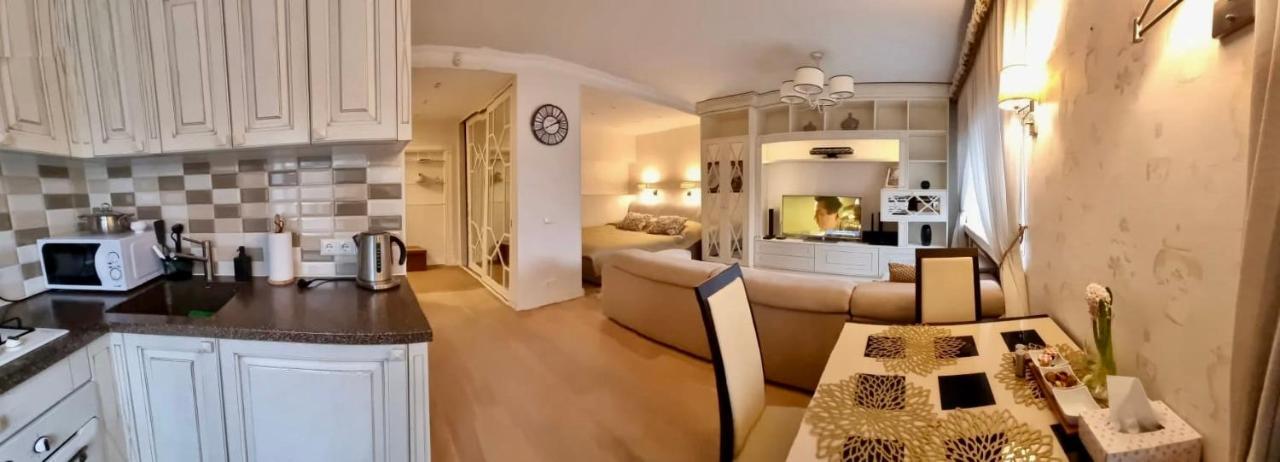 Cozy Studio Apartment In The Center Of Riga Exteriör bild
